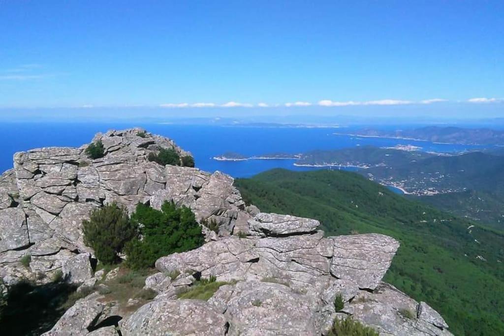 Casa Vacanze Il Pastore Tedesco Portoferraio Exterior foto
